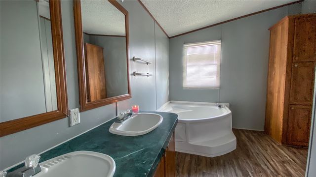 9345 Diamond Avenue, Kaufman, TX 75142