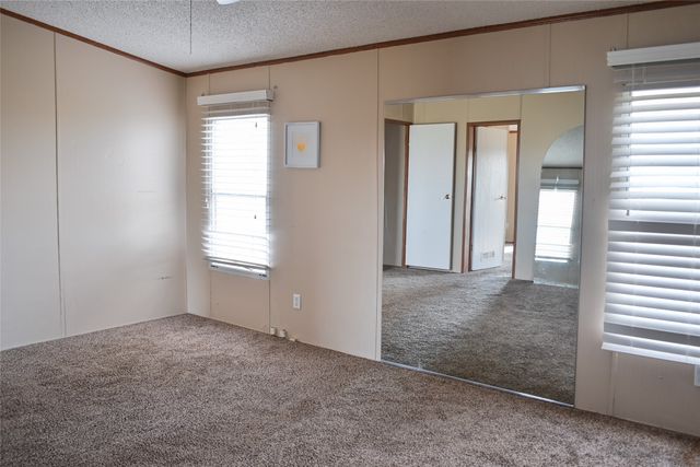 9345 Diamond Avenue, Kaufman, TX 75142