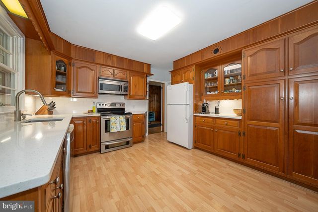 415 SCHOOL LN, Wayne, PA 19087