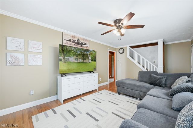3192 Roselawn Drive, Niles, OH 44446