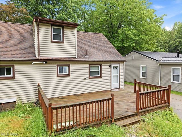 3192 Roselawn Drive, Niles, OH 44446