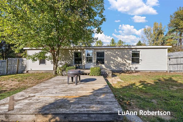 11622 Buchanan Street, Grand Haven, MI 49417