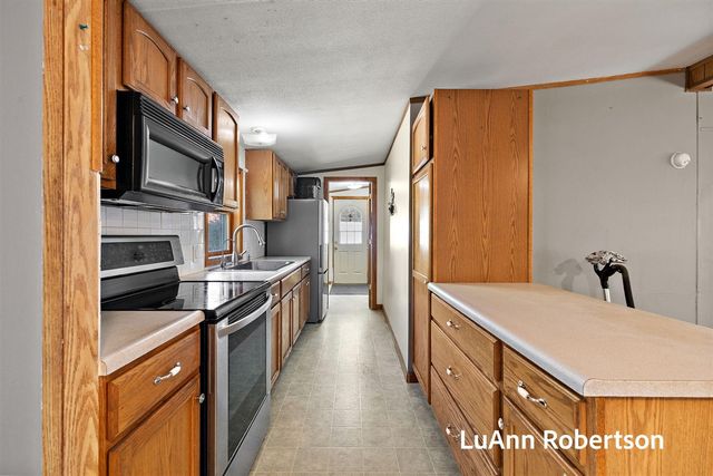 11622 Buchanan Street, Grand Haven, MI 49417