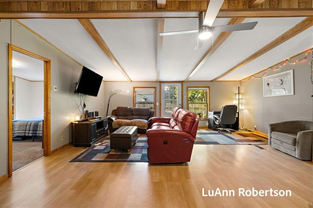 11622 Buchanan Street, Grand Haven, MI 49417