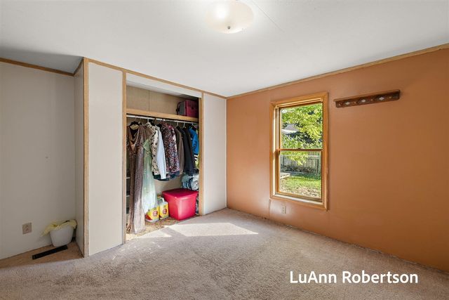 11622 Buchanan Street, Grand Haven, MI 49417