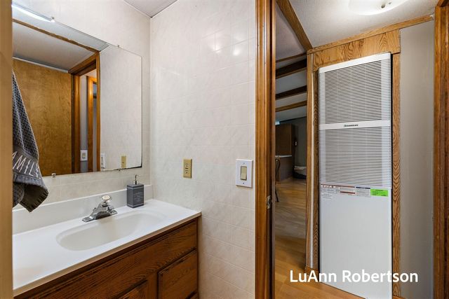 11622 Buchanan Street, Grand Haven, MI 49417