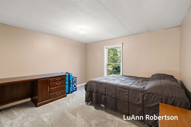 11622 Buchanan Street, Grand Haven, MI 49417