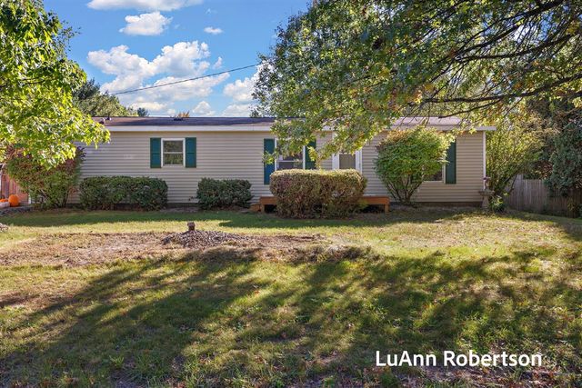 11622 Buchanan Street, Grand Haven, MI 49417