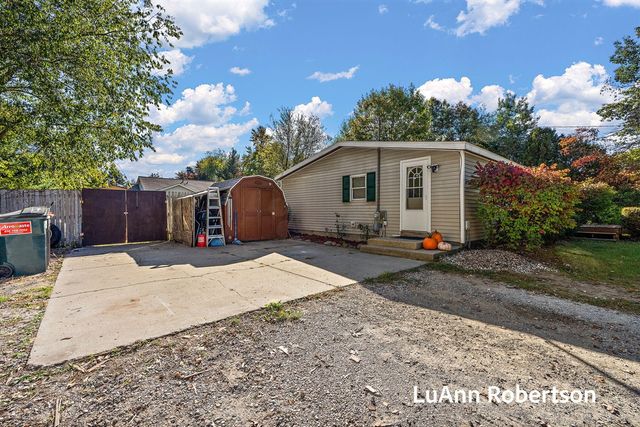 11622 Buchanan Street, Grand Haven, MI 49417