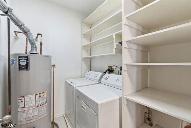 131 Brittany Ct, Clifton City, NJ 07013