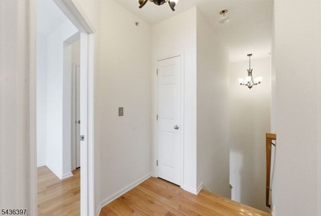 131 Brittany Ct, Clifton City, NJ 07013