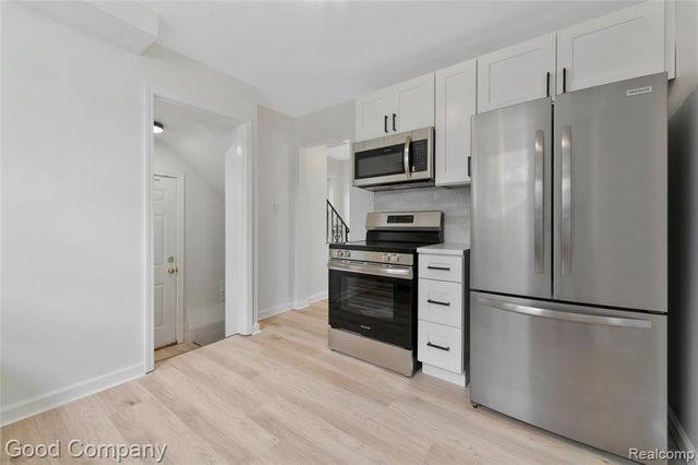 13517 Pembroke Avenue, Detroit, MI 48235