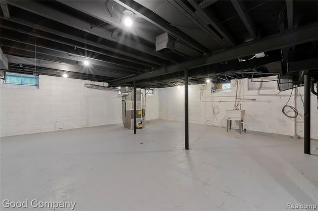 13517 Pembroke Avenue, Detroit, MI 48235