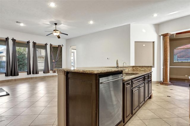 6223 Duke Trail Lane, Sugar Land, TX 77479