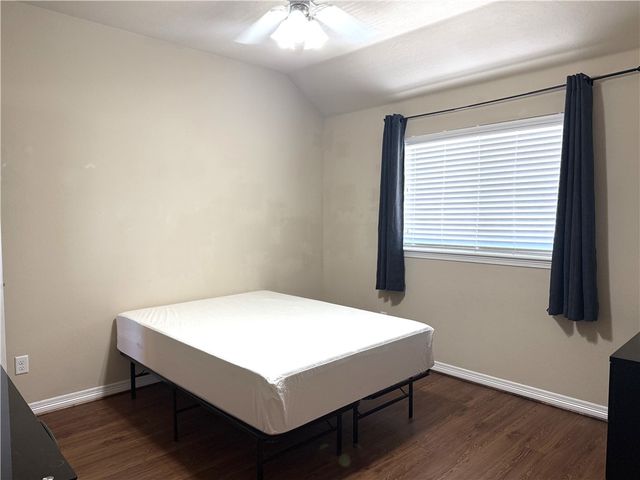 1198 Jones Butler Road 1504, College Station, TX 77840