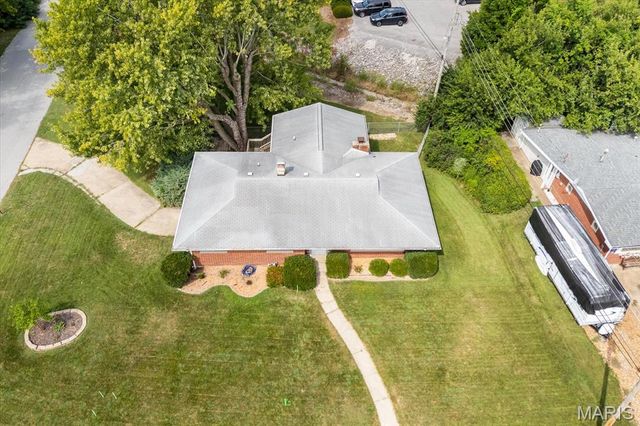 9 Columbus Drive, Belleville, IL 62226