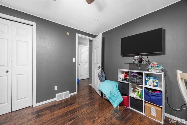 2850 S Highway W, Winfield, MO 63389