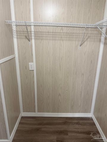 5227 Chestnut Ave, Pace, FL 32571