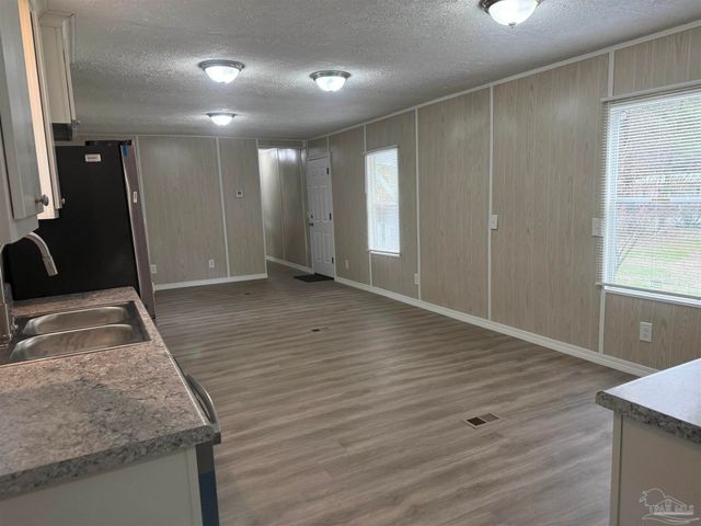 5227 Chestnut Ave, Pace, FL 32571