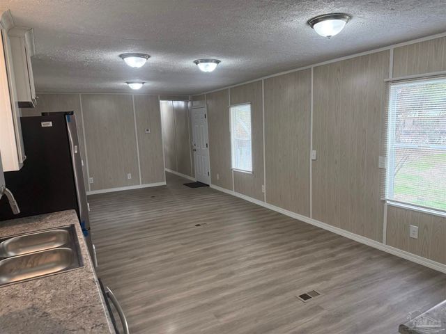 5227 Chestnut Ave, Pace, FL 32571