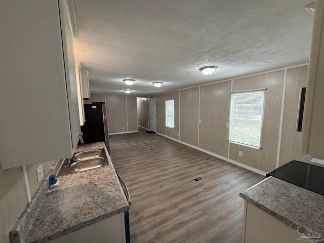 5227 Chestnut Ave, Pace, FL 32571