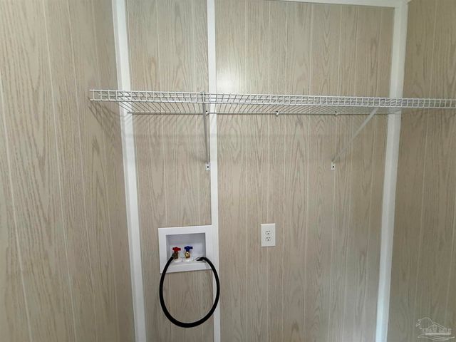 5227 Chestnut Ave, Pace, FL 32571