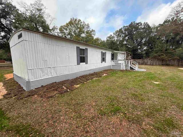 5227 Chestnut Ave, Pace, FL 32571