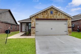2009 Belgian Drive, Aubrey, TX 76227