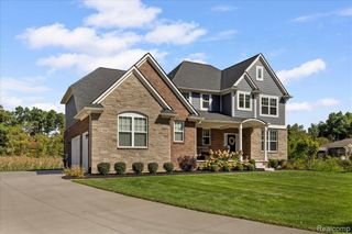 1930 Thorncrest Court, Commerce Twp, MI 48382