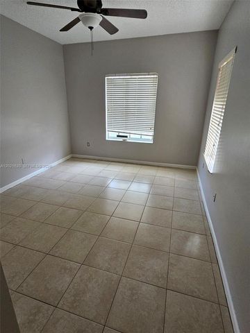 1275 SW 48th Ter 1275, Deerfield Beach, FL 33442