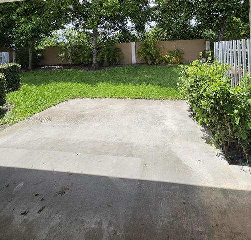 1275 SW 48th Ter 1275, Deerfield Beach, FL 33442