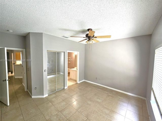 1275 SW 48th Ter 1275, Deerfield Beach, FL 33442