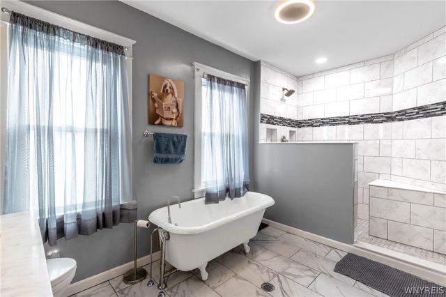 259 Parkwood Avenue, Tonawanda, NY 14217