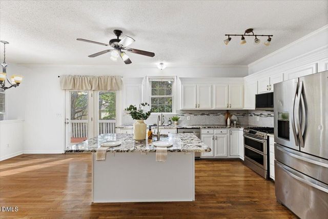 2044 Muirfield Village Way, Raleigh, NC 27604