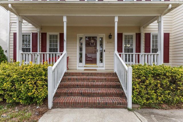 2044 Muirfield Village Way, Raleigh, NC 27604