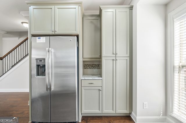 1002 Township Square, Alpharetta, GA 30022