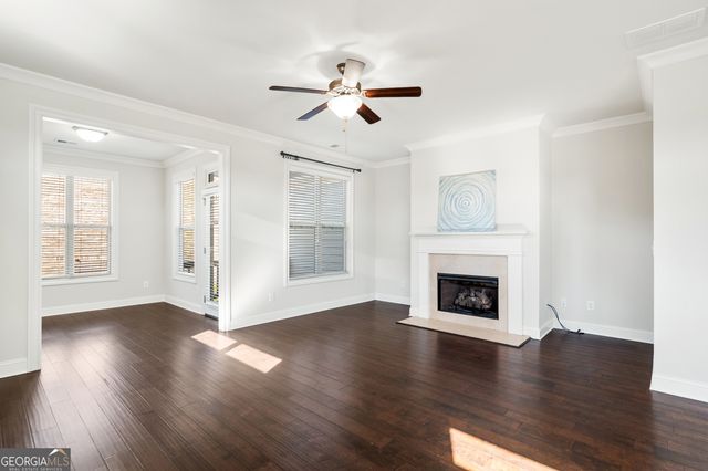 1002 Township Square, Alpharetta, GA 30022