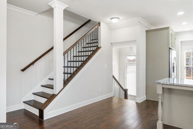 1002 Township Square, Alpharetta, GA 30022