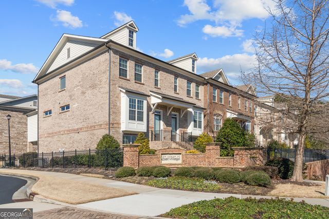 1002 Township Square, Alpharetta, GA 30022