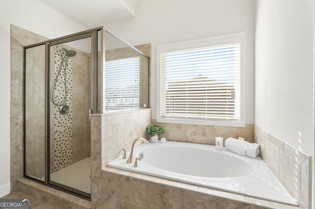 1002 Township Square, Alpharetta, GA 30022