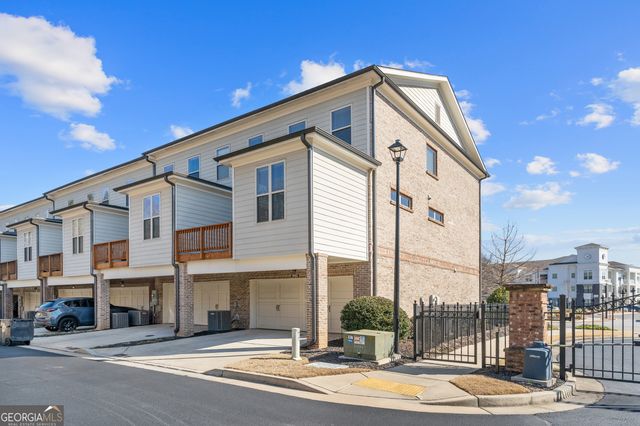 1002 Township Square, Alpharetta, GA 30022