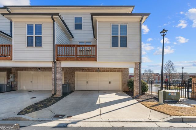 1002 Township Square, Alpharetta, GA 30022