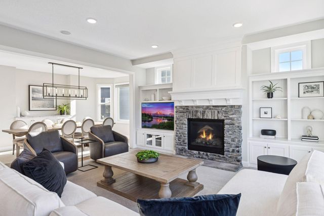 78 Rapp Farm Lane, North Oaks, MN 55127