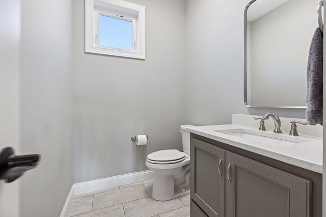 78 Rapp Farm Lane, North Oaks, MN 55127