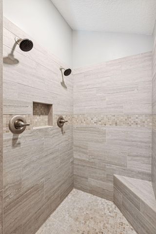 78 Rapp Farm Lane, North Oaks, MN 55127