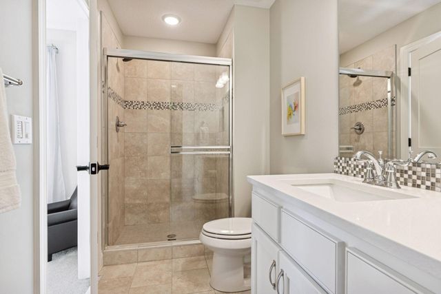 78 Rapp Farm Lane, North Oaks, MN 55127