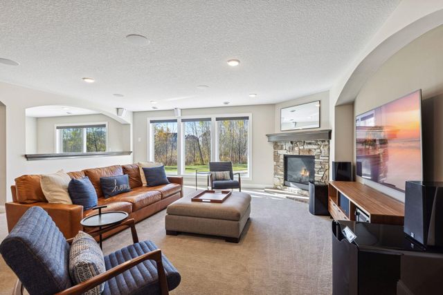 78 Rapp Farm Lane, North Oaks, MN 55127