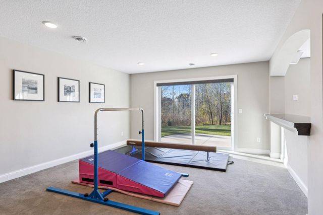 78 Rapp Farm Lane, North Oaks, MN 55127