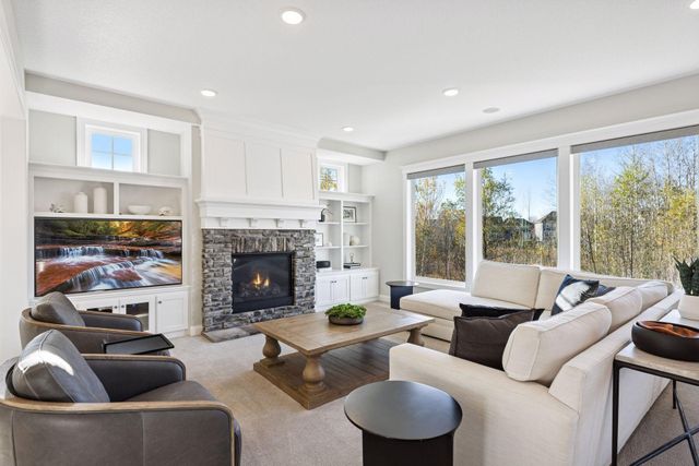 78 Rapp Farm Lane, North Oaks, MN 55127