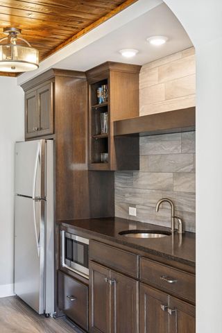 78 Rapp Farm Lane, North Oaks, MN 55127